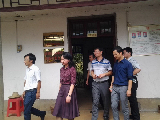 2015-9-29泰和縣委常委、組織部長黃艷晴來公司考察指導